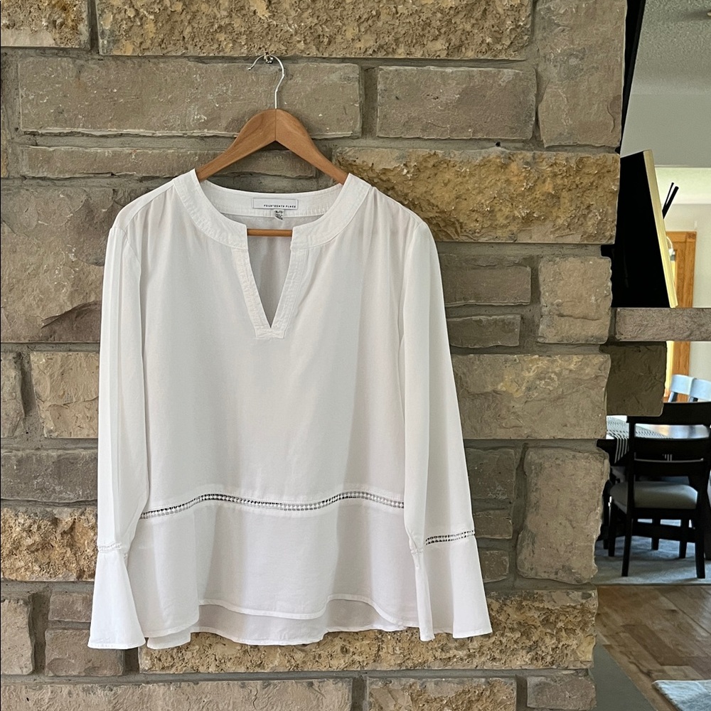 Fourteenth Place Elegant White Women's Peplum Top Bell Sleeves size XL